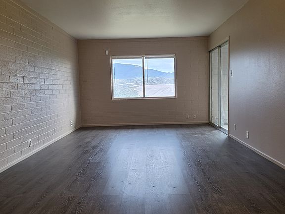 3rd image of 5546 S West St #H