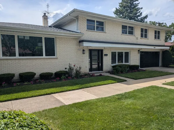 9200 Lowell Ave, Skokie, IL 60076