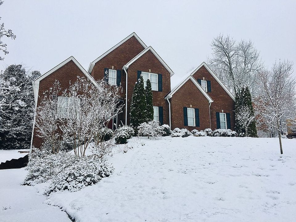 2nd image of 3783 Oxford Pl NW