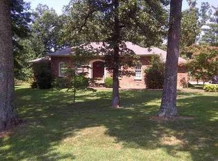 195 Jessamine Dr, Paducah, KY 42001