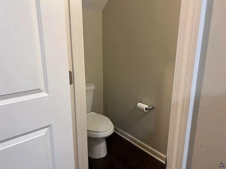 204 Dog Fennel Ln — Photo 8