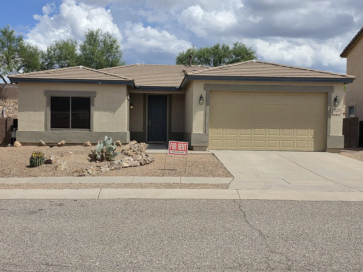 4 bed, 2045 sqft, $2,100 — Photo 1
