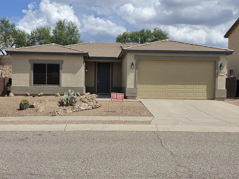13519 E Hampden Green Way