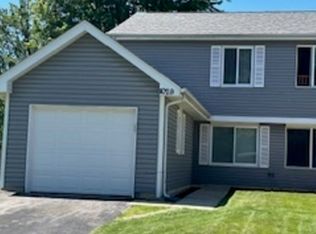 1029 Pheasant Run Ln, Aurora, IL 60504