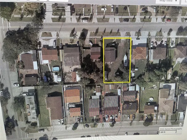 954 W 31st St, Hialeah, FL 33012