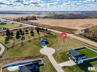 27076 181st Ave, Long Grove, IA 52756