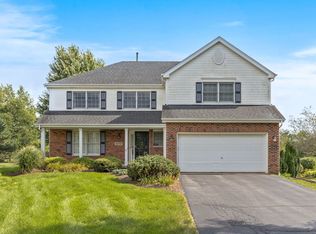 39W197 Acres Pl, Geneva, IL 60134