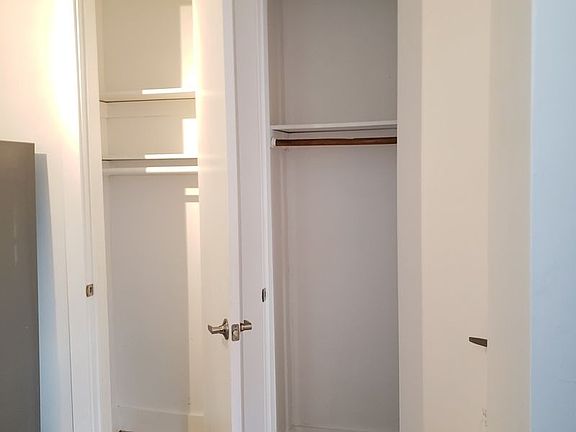 5th image of 343 Howard Ave APT 1B