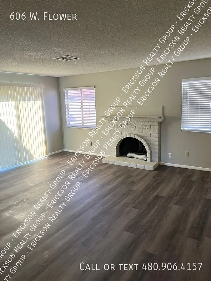 3 bed in mesa near both freeways and shopping — Photo 3