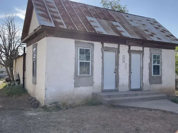 1317 S Oak St, Pecos, TX 79772