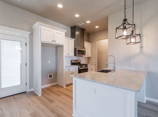 652 Laurel Grv, Washington, OK 73093