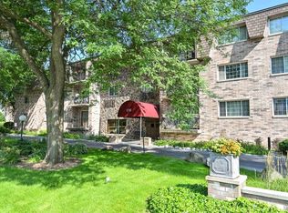 Green Tree Lake Estates, Glendale, WI 53209