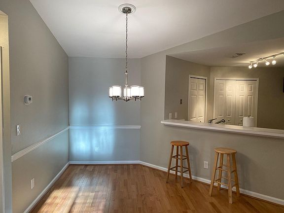 Dining room & bar countertop