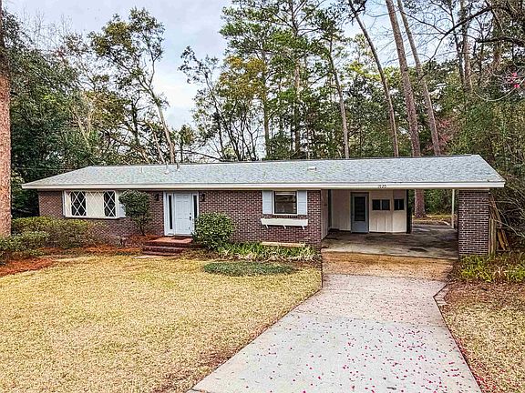 4th image of 1920 Sunset Ln