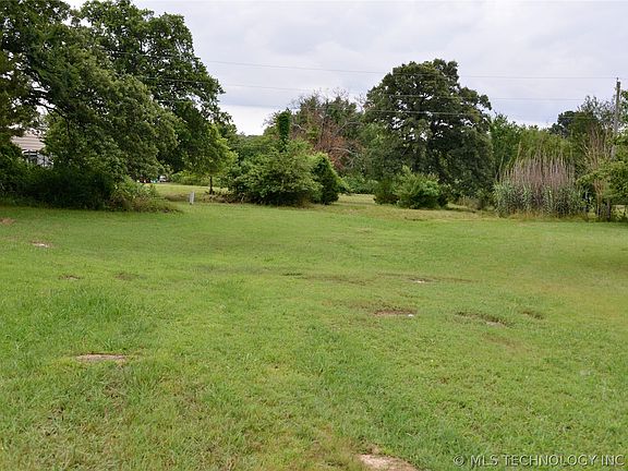 4th image of Seminole Dr
