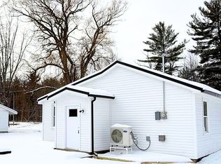 2358 N Eastman Rd, Midland, MI 48642