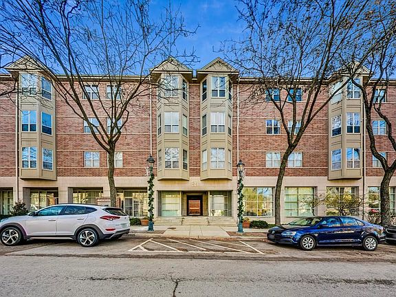 2nd image of 57 E Hattendorf Ave APT 313
