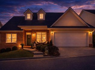 5512 Quail Ridge Cir, Roanoke, VA 24018