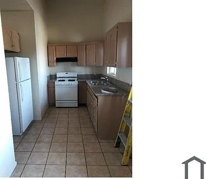 5869 S Figueroa St #4 — Photo 4