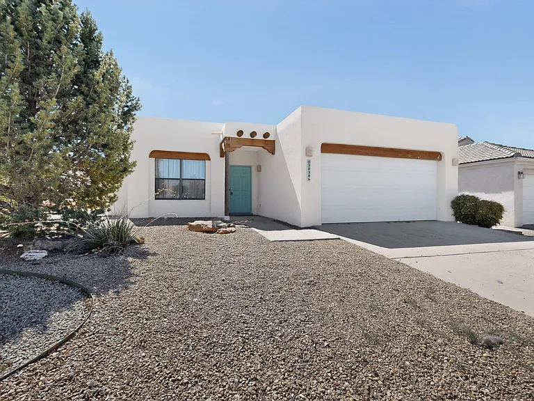 3936 Trailing Pl NW — Photo 2