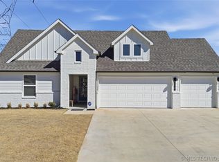 15385 S 37th Ct S, Bixby, OK 74008