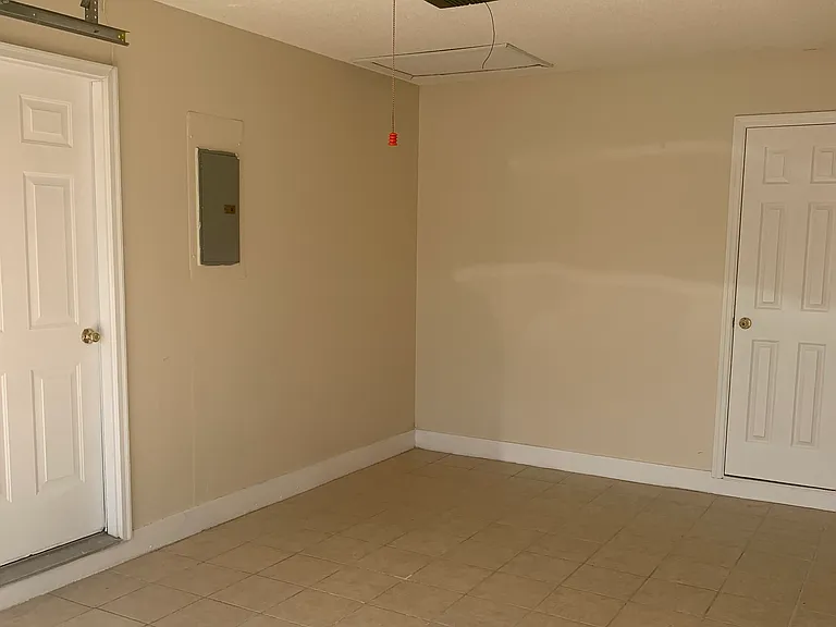 761 Melissa Dr — Photo 10