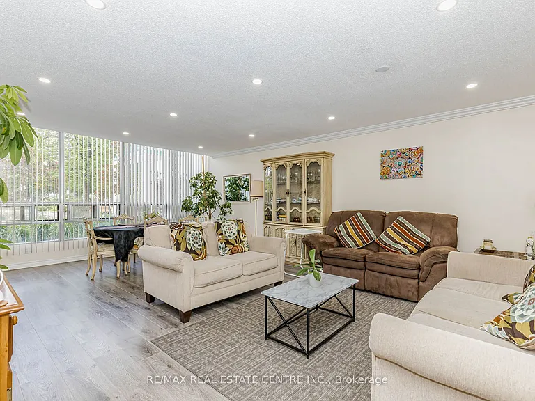 310 Mill St S #104 — Photo 10