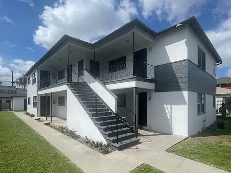 438 W Magnolia St