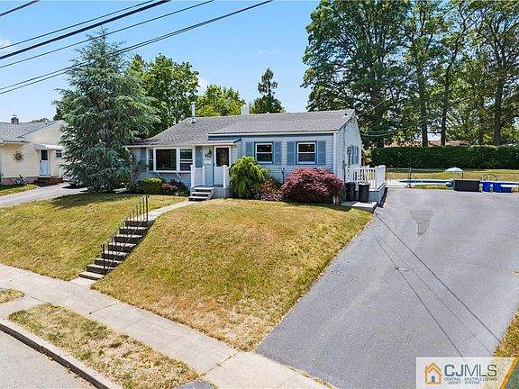 2nd image of 11 Hillside Ave