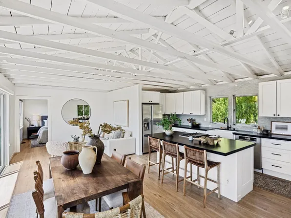 62 Oakdale Avenue, Mill Valley, CA 94941