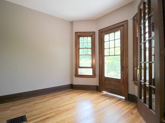 5th image of 61 Florence Ave