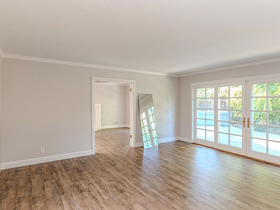 4th image of 1483 Koch Ln
