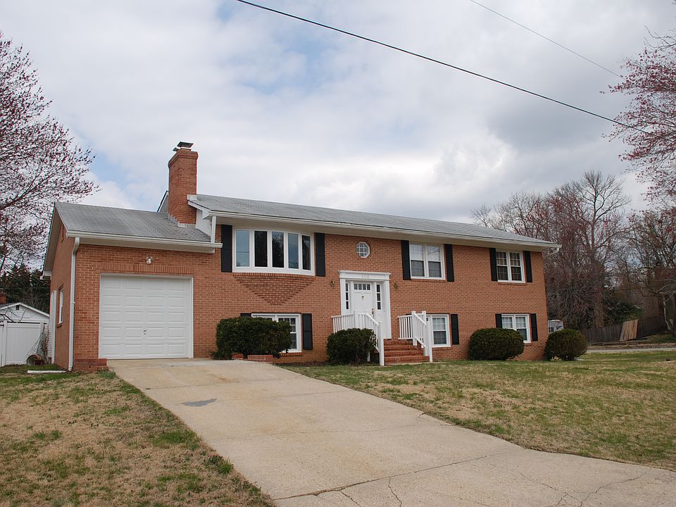 1st image of 506 Harbor Dr