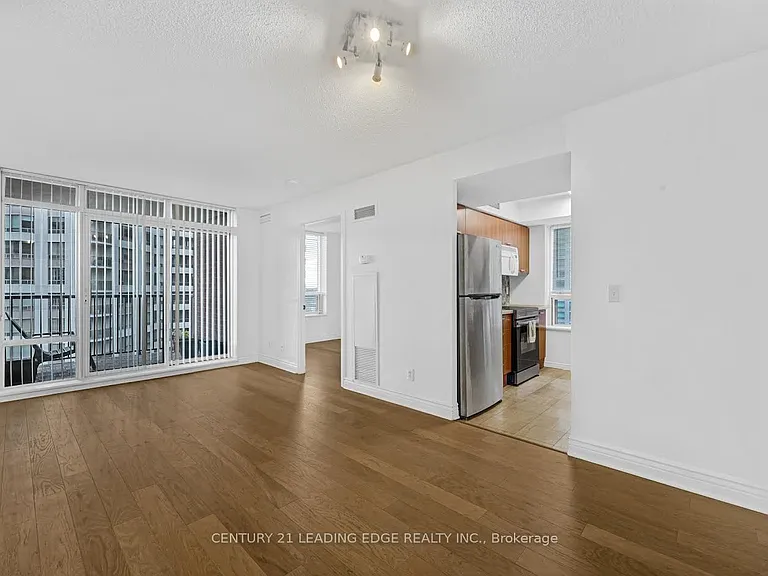 55 Harrison Garden Blvd #905 — Photo 3