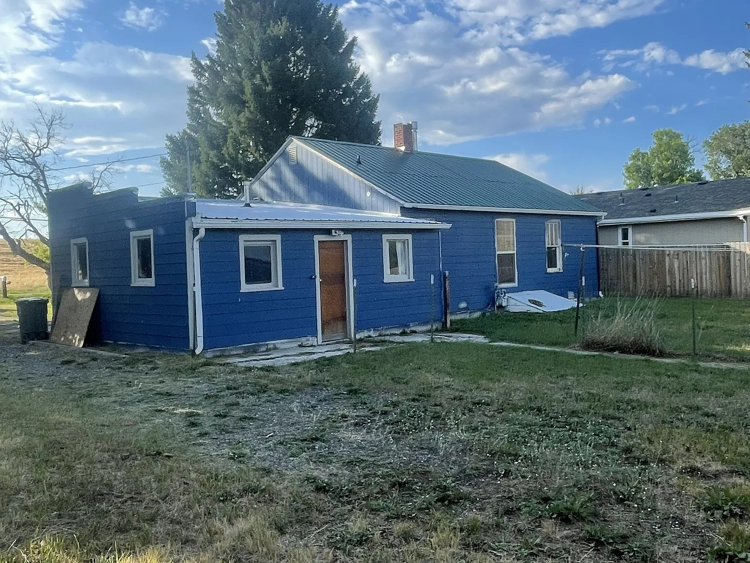 3 bed, 980 sqft, $2,000 — Photo 3