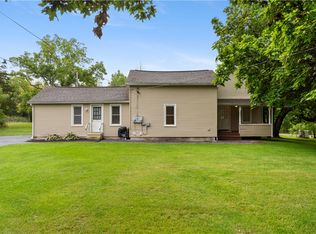 7467 Livonia Station Rd, Livonia, NY 14487
