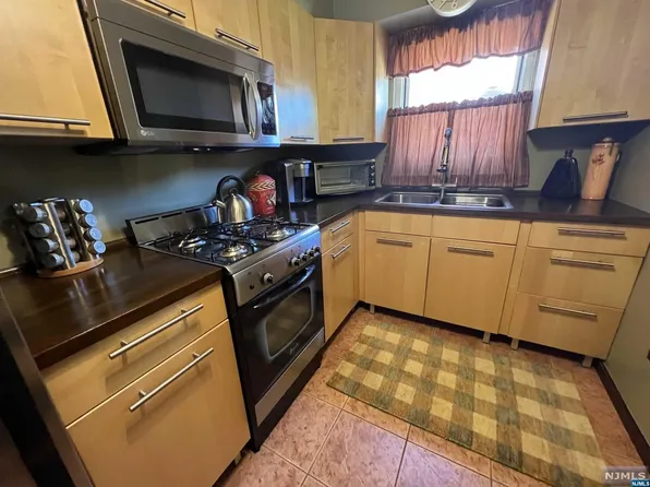 486 Blanchard Ter APT 67, Hackensack, NJ 07601