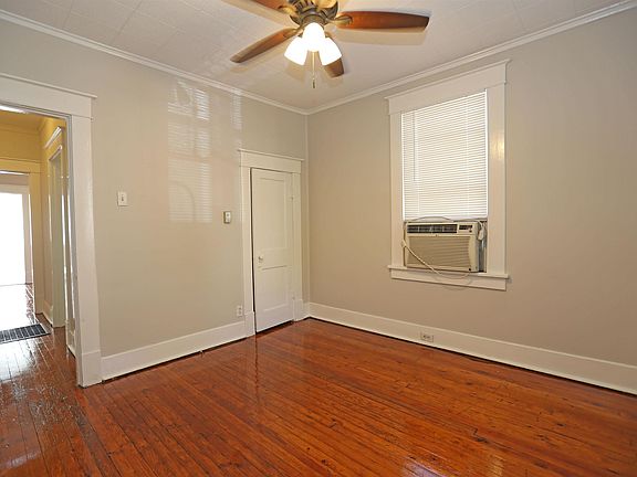 5th image of 4113 A St #B