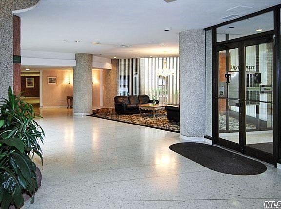 3rd image of 860 E Broadway APT 2U