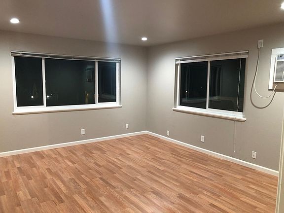 3rd image of 2308 T St APT 5