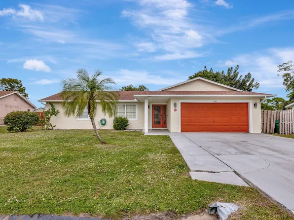 1541 SE Minorca Avenue, Port St Lucie, FL 34952