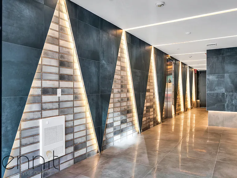 56 Ainslie St #2R — Photo 25