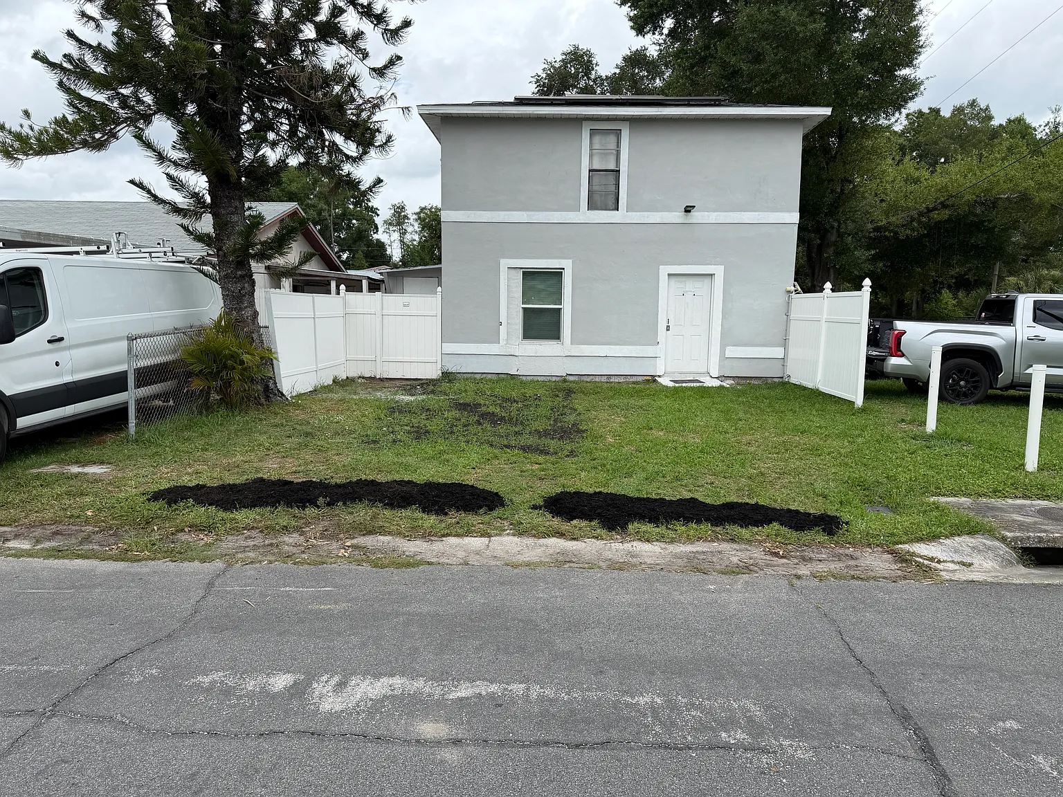 6 bed, 1798 sqft, $1,000 — Photo 2