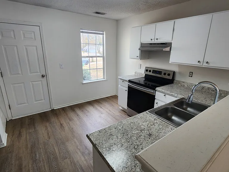 5 Cattle Ct — Photo 3