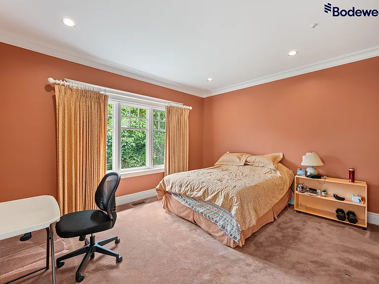 6362 Churchill St #HOUSE — Photo 11