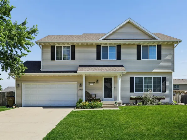 2909 SE Stone Ridge St, Grimes, IA 50111
