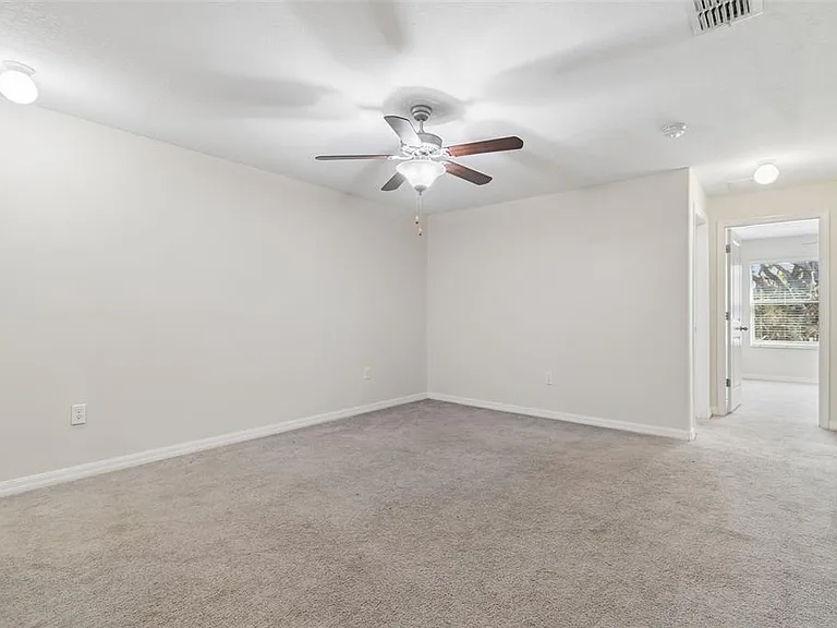 10687 Lake Montauk Dr — Photo 28