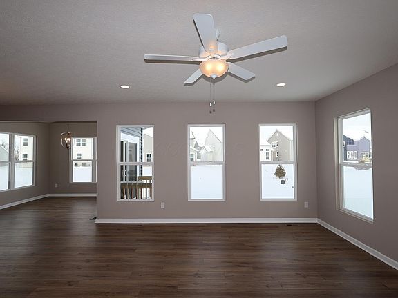 3rd image of 152 Sienna Glenn Dr