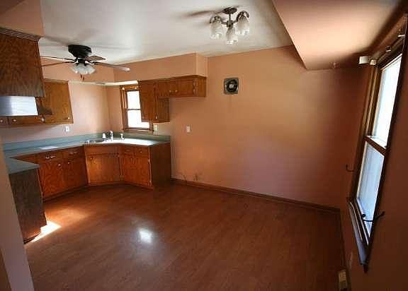 5th image of 6911 W Acacia St