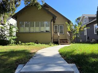 428 Warwick St, Saint Paul, MN 55105